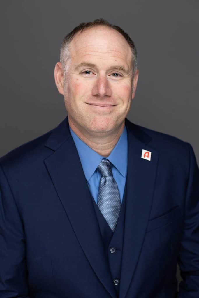 Head shot of Dave Gower.