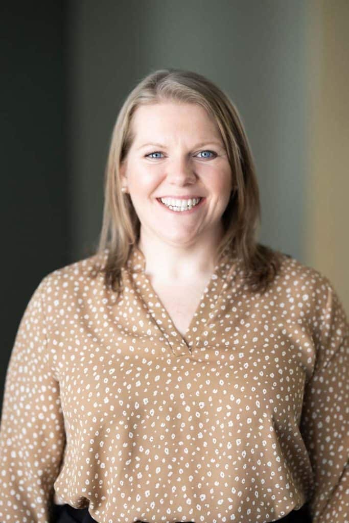 Head shot of Bethany